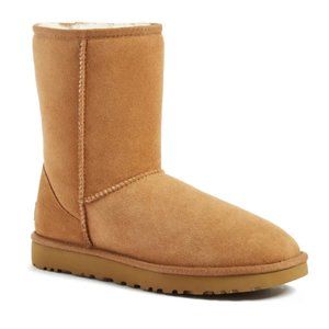 UGG Classic Short II Boots Chestnut
